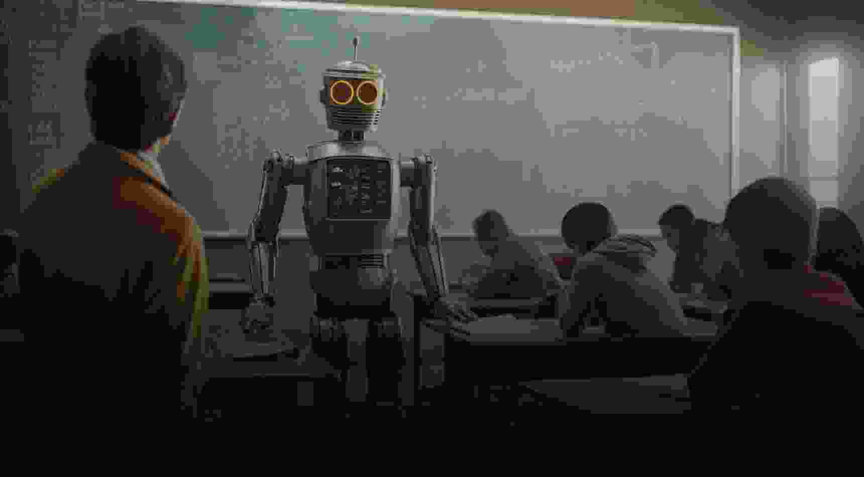 Unlocking Innovation: Robotics Learning Online